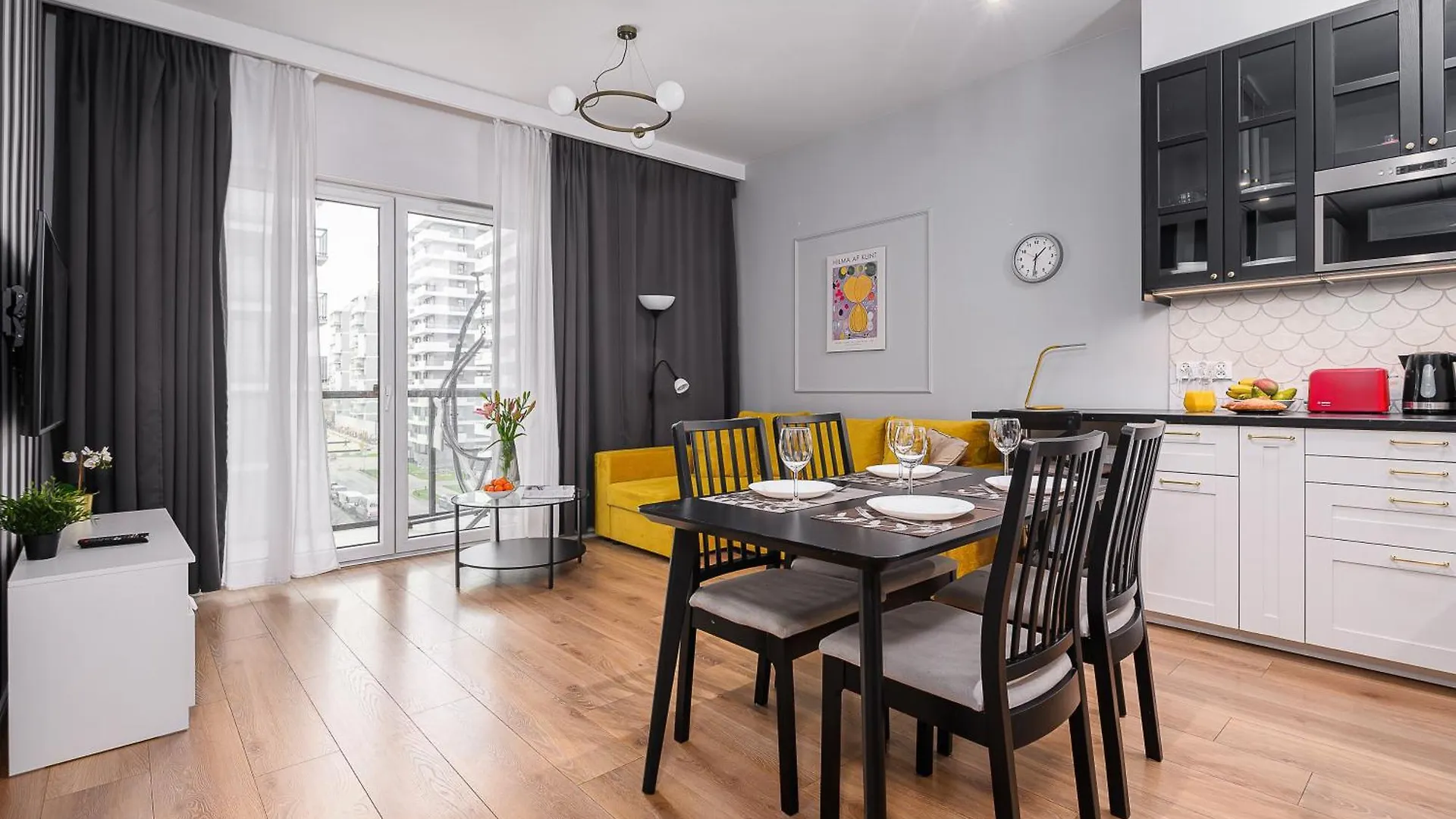 Prymasa Tysiaclecia - P&O Serviced Apartments Warsaw Poland